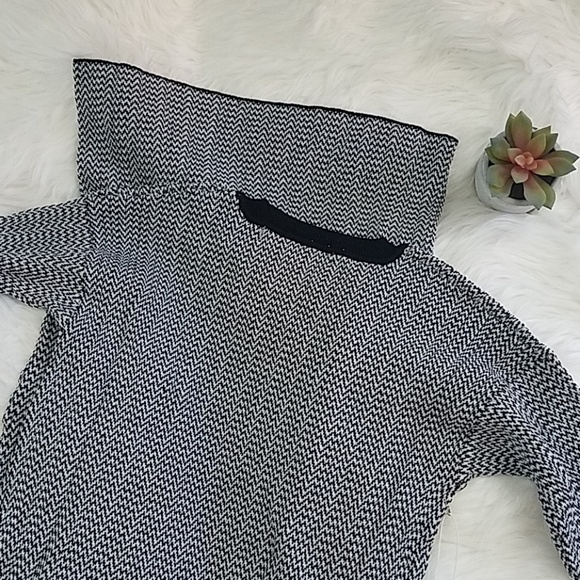 Gray Striped 3/4 Sleeve Sweater Dress - Picture 8 of 8